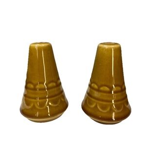 Vintage Golden Harvest Salt & Pepper Shaker Set Homer Laughlin